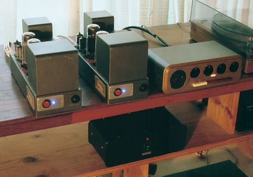 quad2+22-amps-bench-march2006.jpg